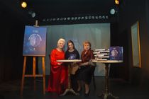 Елена Борзова с авторами книги