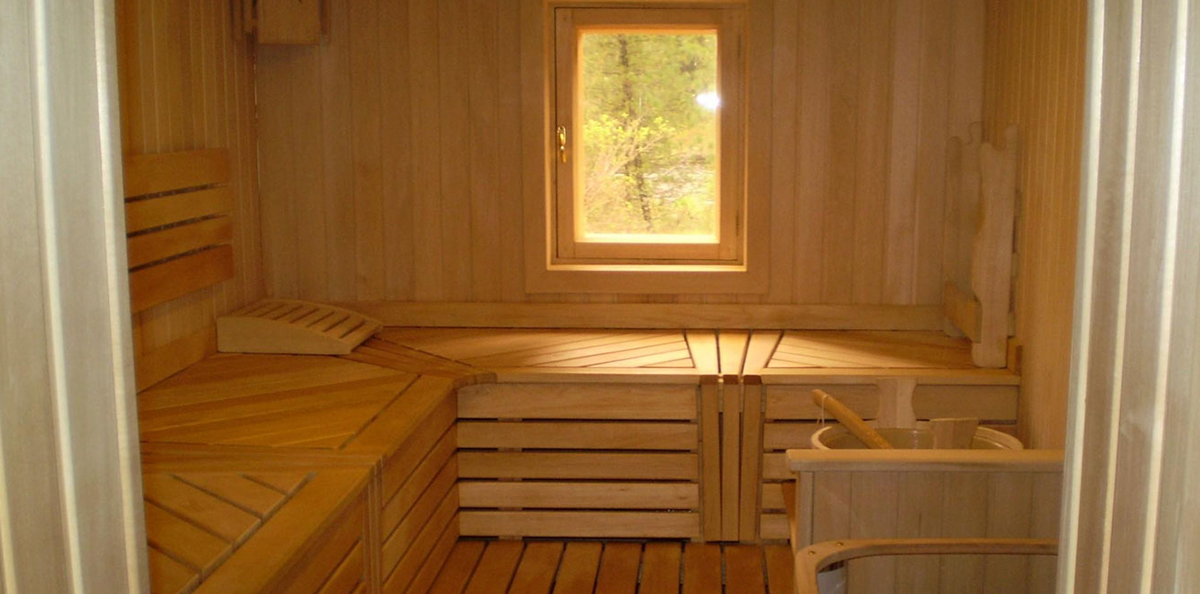 Купить деревянные окна для бани в Санкт-Петербурге недорого