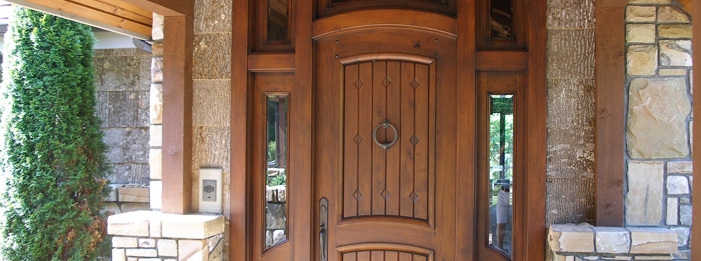 Купить деревянную дверь